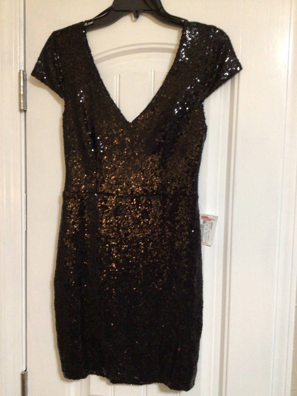 B Darlin Black Sequin V-Neck Mini Dress~Size 9/10